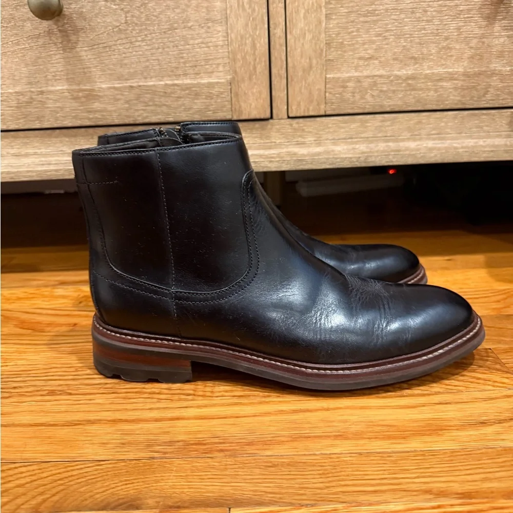 Johnston & Murphy Black Leather Chelsea Boots with Brown Welt